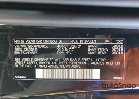 2022 Volvo Xc60 B5 Momentum z USA, uszkodzony, nr VIN YV4L12RKXN1004050